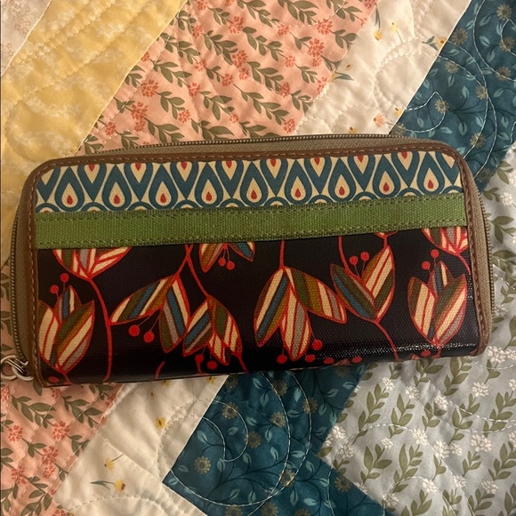 Fossil Keyper Floral Patterned Wallet - Picture 2 of 4